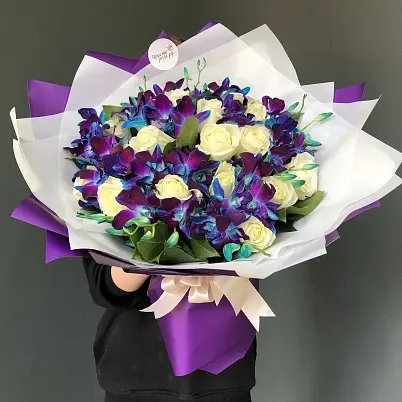 Купить Орхидеи дендробиумы Блю и белая роза (20+15) арт. 12103 (2) в Москве