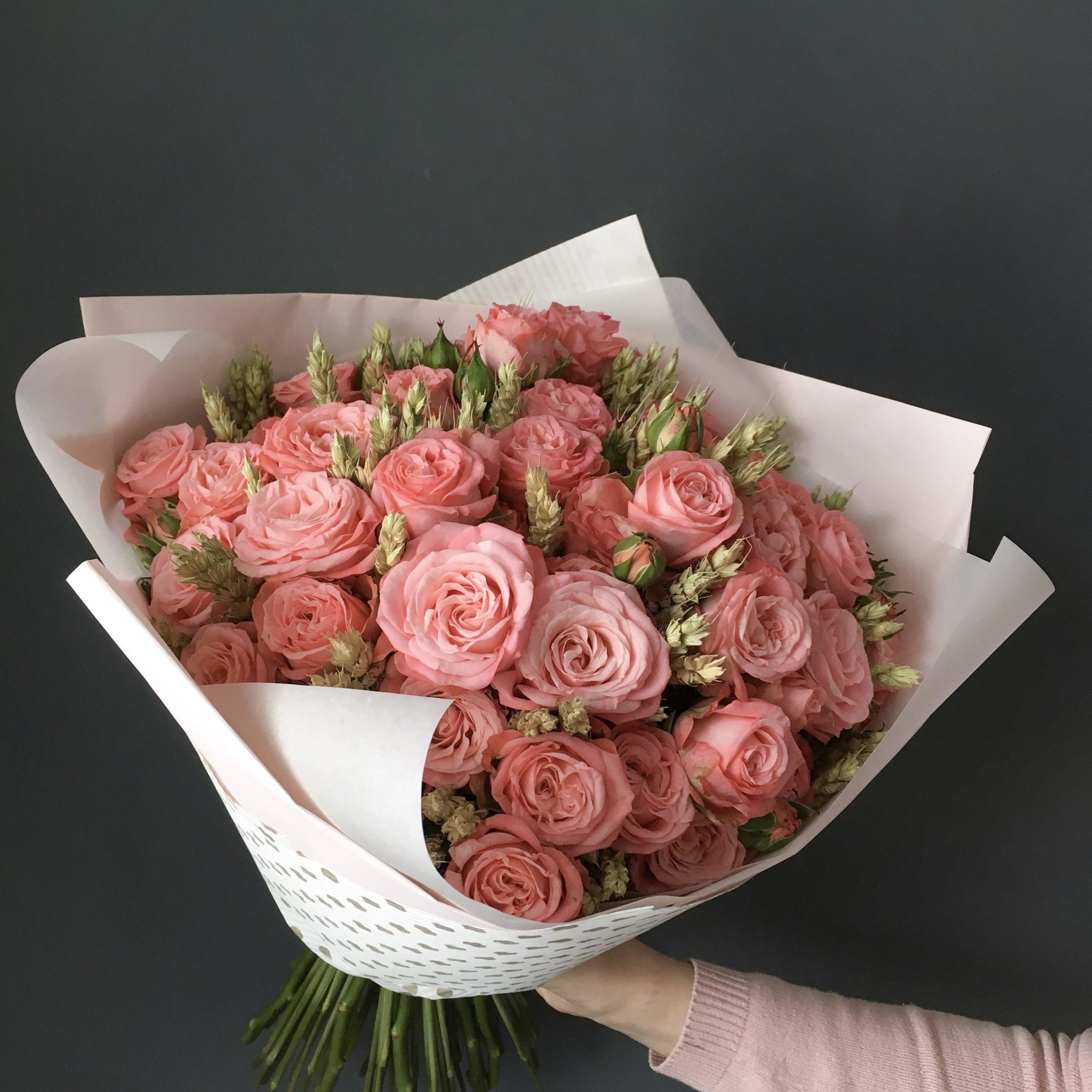Заказать доставку цветов в Москве