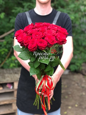 Розы Премиум 19 шт 50 см красные
