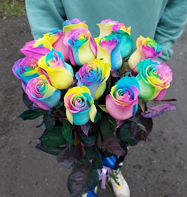 Купить Радужные розы 15 шт в Москве