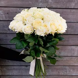 Розы Премиум 25 шт белые высота 50 см арт.11053 - Просто роза ру