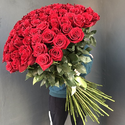 Купить Метровые розы 15, 25, 51 шт на выбор в Москве