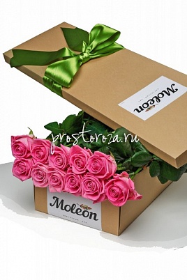 Розы в крафт коробке 11 шт 50 см розовые